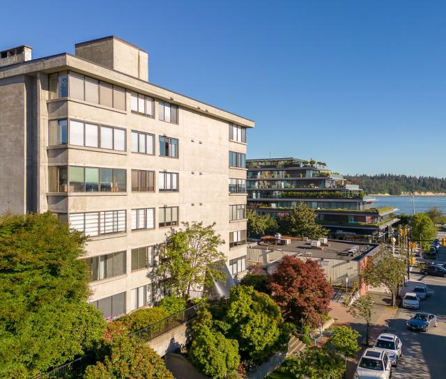 202 - 460 14th Street, Ambleside, West Vancouver 2